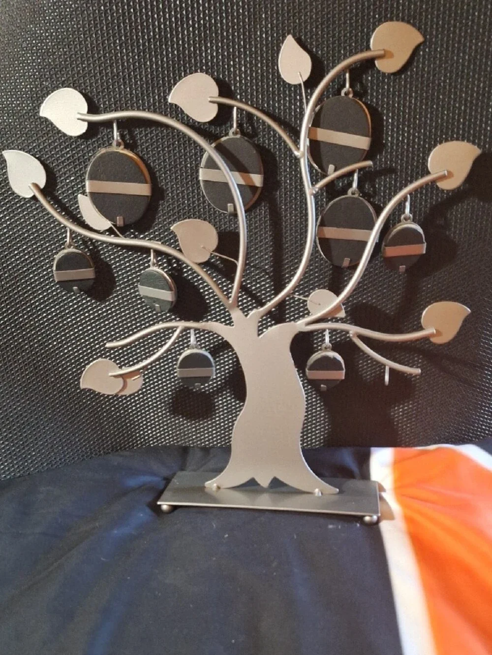 Family Tree Photo Frame Stand - Metal Silver Home Wall Decor
